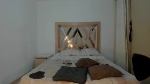 Hana Montes- online show from September 19, 2:35 am