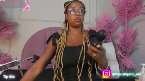 hanaahquinn online show from March 14, 11:37 am