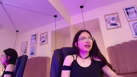 Snapshot of hanabie_ chatting on February 11, 3:22 am hanabie_ online show from February 11, 3:22 am