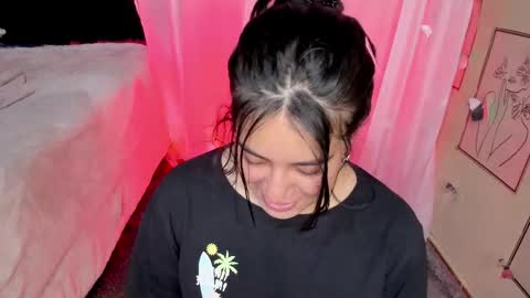 Hanah Montana Independent model online show from November 25, 1:22 pm