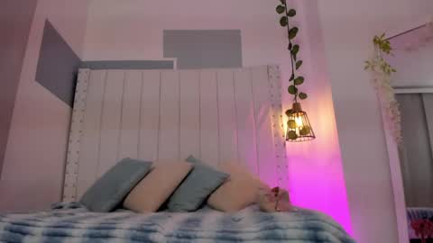 hanah_gray online show from April 26, 11:19 am