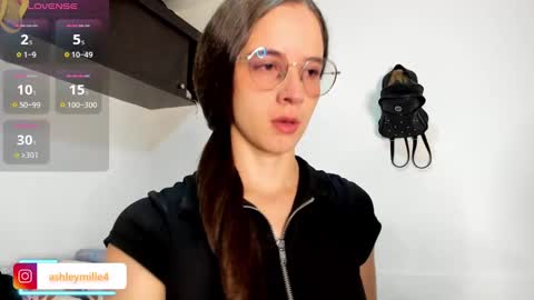 hanasleep online show from October 29, 7:15 pm