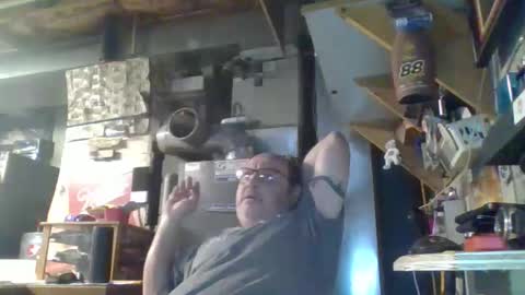 Snapshot of handiemanhere chatting on April 2, 1:58 am naked man online show from April 2, 1:58 am