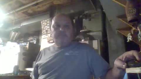 Snapshot of handiemanhere chatting on April 5, 5:48 am naked man online show from April 5, 5:48 am