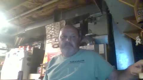 Snapshot of handiemanhere chatting on April 30, 3:24 am naked man online show from April 30, 3:24 am