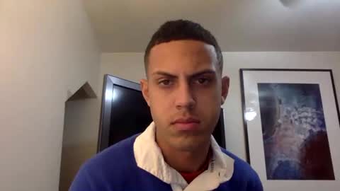 Snapshot of handsome01_ chatting on November 30, 1:20 am handsome01_ online show from November 30, 1:20 am