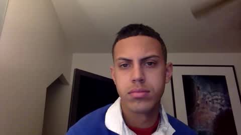 Snapshot of handsome01_ chatting on November 30, 4:11 pm handsome01_ online show from November 30, 4:11 pm