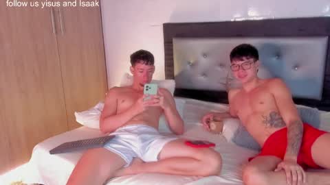 Snapshot of handsome_boys69 chatting on May 4, 12:34 pm handsome_boys69 online show from May 4, 12:34 pm