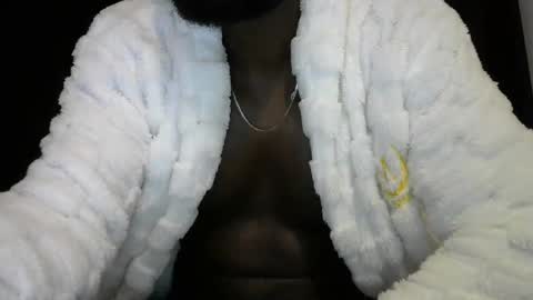 Snapshot of handsome_king30 chatting on May 14, 8:15 pm handsome king online show from May 14, 8:15 pm