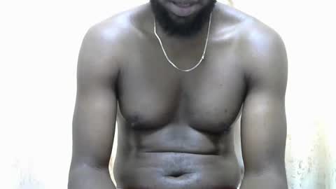 Snapshot of handsome_king30 chatting on May 16, 6:21 am handsome king online show from May 16, 6:21 am