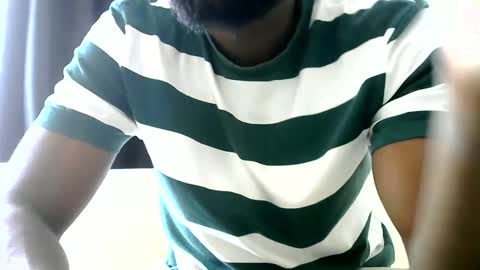 Snapshot of handsome_king30 chatting on June 6, 10:53 am handsome king online show from June 6, 10:53 am