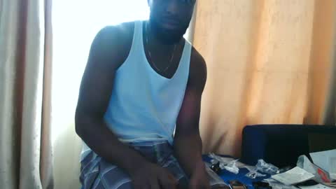 Snapshot of handsome_king30 chatting on July 7, 10:19 am handsome king online show from July 7, 10:19 am