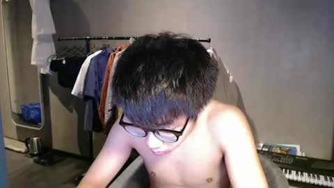 handsome_mannn online show from March 20, 8:57 pm