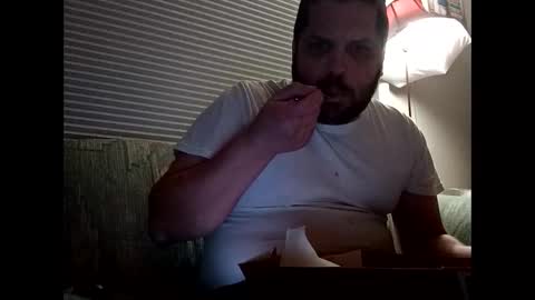 handsomedaddy198923 online show from September 18, 7:10 am