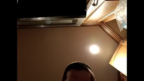 handsomedaddy198923 online show from September 19, 7:10 am