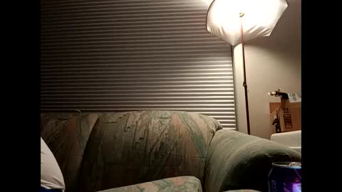 handsomedaddy198923 online show from October 23, 7:29 am