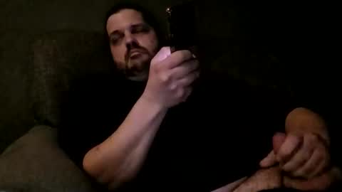 Handsomedaddy198923 online show from January 12, 6:07 am