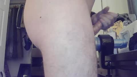 Snapshot of handsomehomebody chatting on March 15, 9:54 pm Handsome Homebody online show from March 15, 9:54 pm