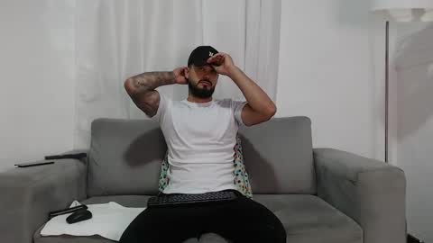 Handsomen online show from February 24, 12:52 am