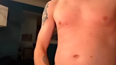 Snapshot of handsomerob42 chatting on October 21, 6:52 pm handsomerob42 online show from October 21, 6:52 pm