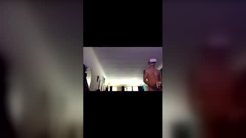 Snapshot of handsomerob42 chatting on November 28, 7:05 pm handsomerob42 online show from November 28, 7:05 pm