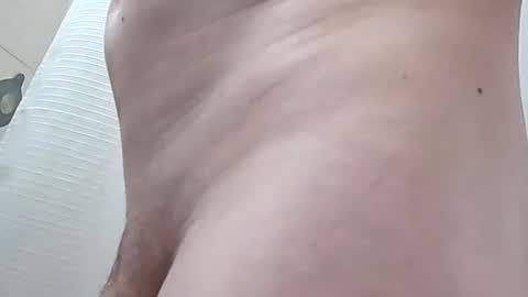 Snapshot of handsomerob42 chatting on February 16, 1:07 pm handsomerob42 online show from February 16, 1:07 pm