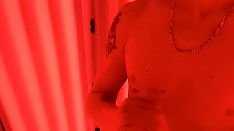 Snapshot of handsomerob42 chatting on February 24, 7:06 am handsomerob42 online show from February 24, 7:06 am