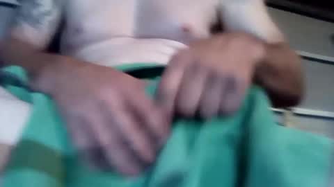 Snapshot of handsumload_11 chatting on September 19, 1:07 am handsumload_11 online show from September 19, 1:07 am