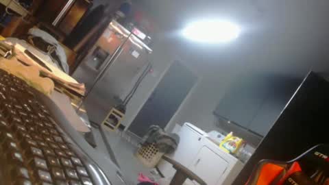 Snapshot of handyman5303 chatting on January 8, 2:14 pm Handystudman online show from January 8, 2:14 pm