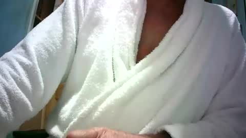 Snapshot of handymanforyou177322 chatting on June 9, 10:32 pm handymanforyou177322 online show from June 9, 10:32 pm