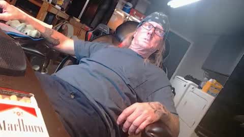 handystud33 online show from March 14, 4:01 pm