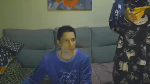 Snapshot of hane40 chatting on December 23, 1:25 am hane40 online show from December 23, 1:25 am