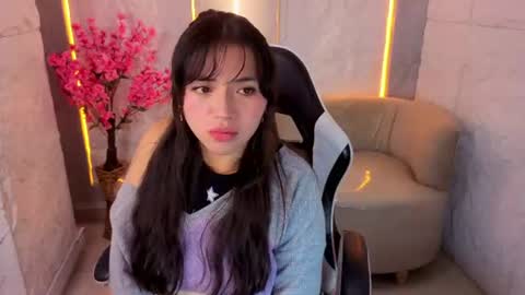 Snapshot of hani_amber_tx chatting on July 22, 12:41 pm Follow me.. Live 730 to 1400 online show from July 22, 12:41 pm