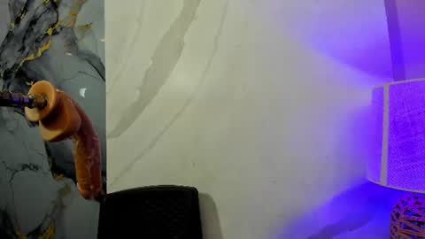 Snapshot of hanie_boobs chatting on June 27, 3:22 am Ana online show from June 27, 3:22 am