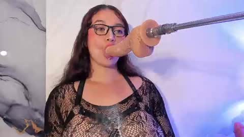 Snapshot of hanie_boobs chatting on August 2, 4:27 pm Ana online show from August 2, 4:27 pm