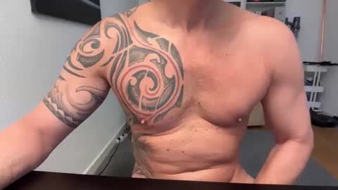 hanky online show from December 18, 9:26 am