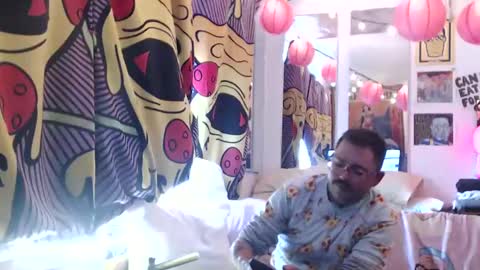 Snapshot of hankrams chatting on September 16, 6:42 pm hank rams online show from September 16, 6:42 pm