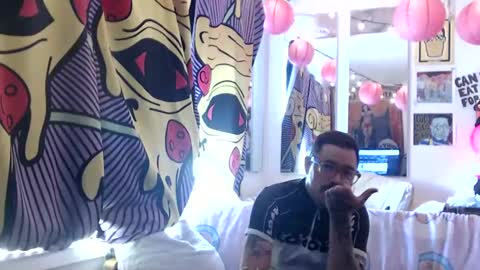 Snapshot of hankrams chatting on September 21, 6:53 pm hank rams online show from September 21, 6:53 pm