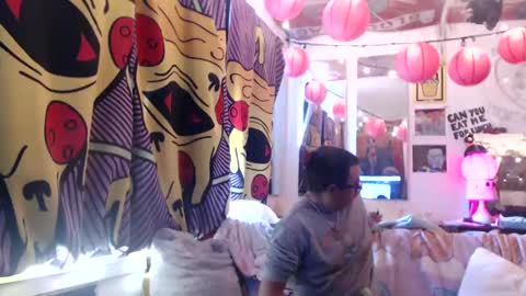 Snapshot of hankrams chatting on October 4, 7:23 pm hank rams online show from October 4, 7:23 pm