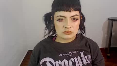 Snapshot of hanna99moon chatting on January 8, 5:16 am JUANA online show from January 8, 5:16 am