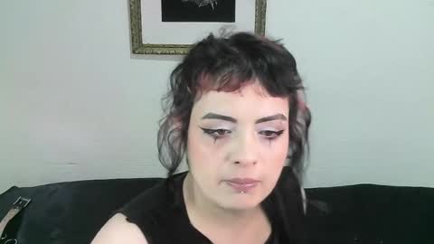 JUANA online show from April 29, 2:32 pm