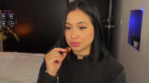 Snapshot of hanna_1sweet chatting on March 12, 10:39 pm hanna online show from March 12, 10:39 pm