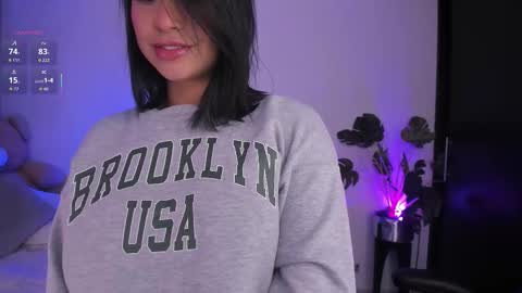 Snapshot of hanna_1sweet chatting on October 19, 9:59 pm hanna online show from October 19, 9:59 pm