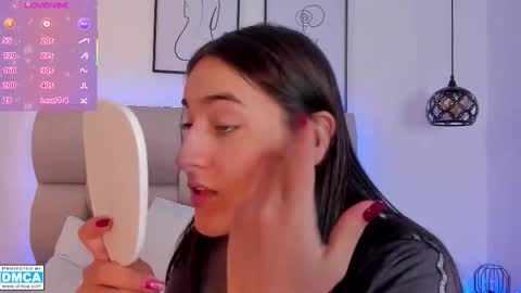 hanna__evans_ online show from January 15, 12:21 pm