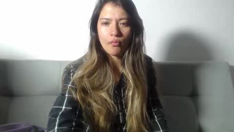 Hanna  online show from March 13, 10:38 pm