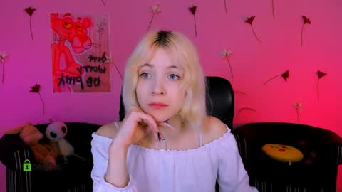Snapshot of hanna__moon1 chatting on May 31, 8:21 am Hanna online show from May 31, 8:21 am