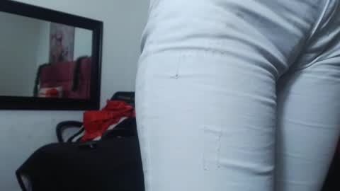 Snapshot of hanna__palmer1 chatting on December 3, 6:17 pm Hanna Palmer online show from December 3, 6:17 pm