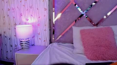 Snapshot of hanna_azumi_ chatting on January 27, 1:59 am hanna online show from January 27, 1:59 am