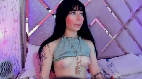 Snapshot of hanna_azumi_ chatting on January 27, 5:03 am hanna online show from January 27, 5:03 am