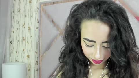 Snapshot of hanna_azumi_ chatting on February 22, 3:01 am hanna online show from February 22, 3:01 am